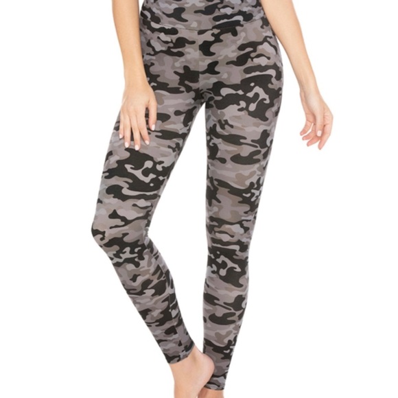 - NWT Miraclesuit Tummy-Control Athleisure Leggings Large - Picture 3 of 4